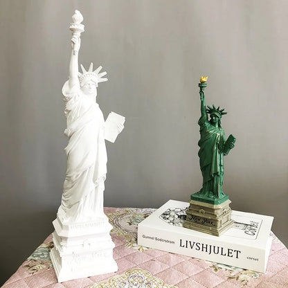 ERMAKOVA Statue of Liberty Model Desk Accessories Collectibles Travel Souvenirs New York Office Home Interior Room Decoration