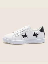 Charger l&#39;image dans la galerie, Butterfly Embroidered Lace-up Front Skate Shoes
