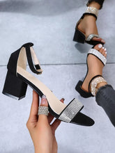 Charger l&#39;image dans la galerie, Rhinestone Decor Chunky Heeled Ankle Strap Sandals
