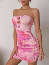 Charger l&#39;image dans la galerie, SXY Tie Dye Cut Out Ruched Side Tube Bodycon Dress
